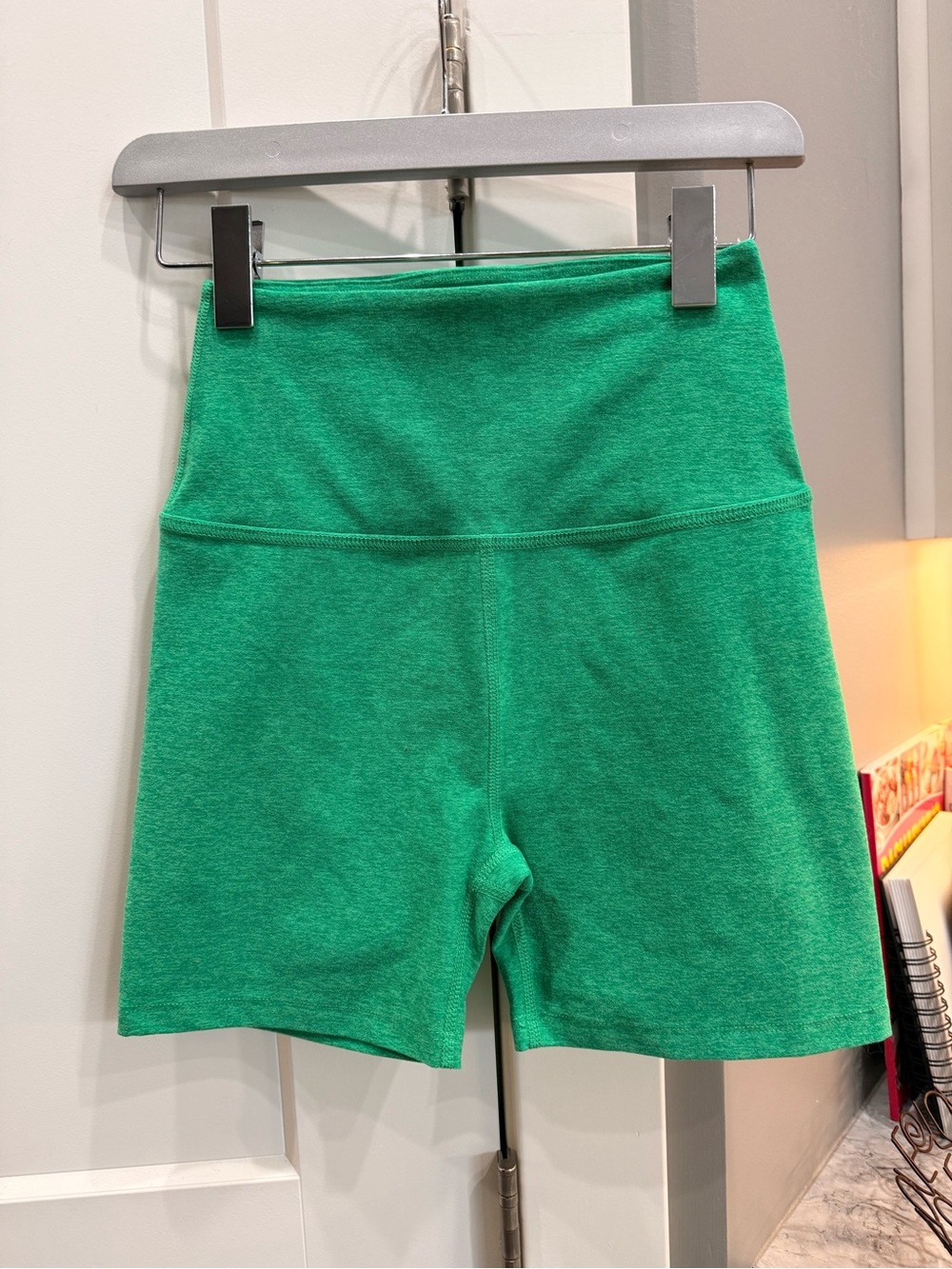 NWOT!! Beyond Yoga Kelly Green High-Rise Bike Shorts